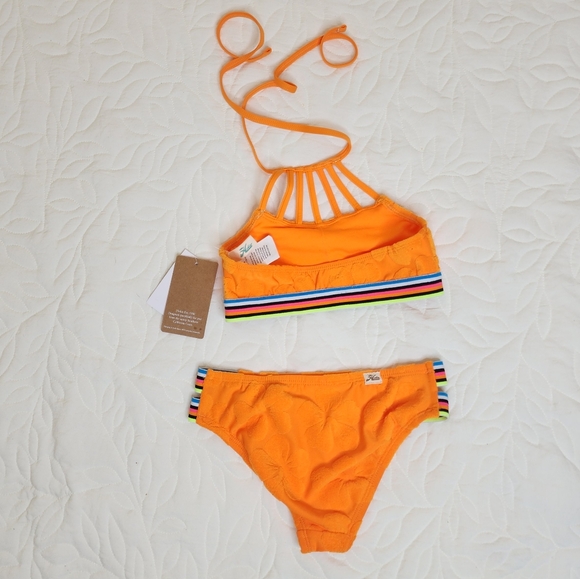 Hobie Girls, Hi-Neck Crop Bra Top, and Banded Bottom - Picture 2 of 8